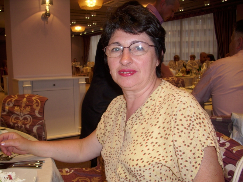 Емилия Казълова
